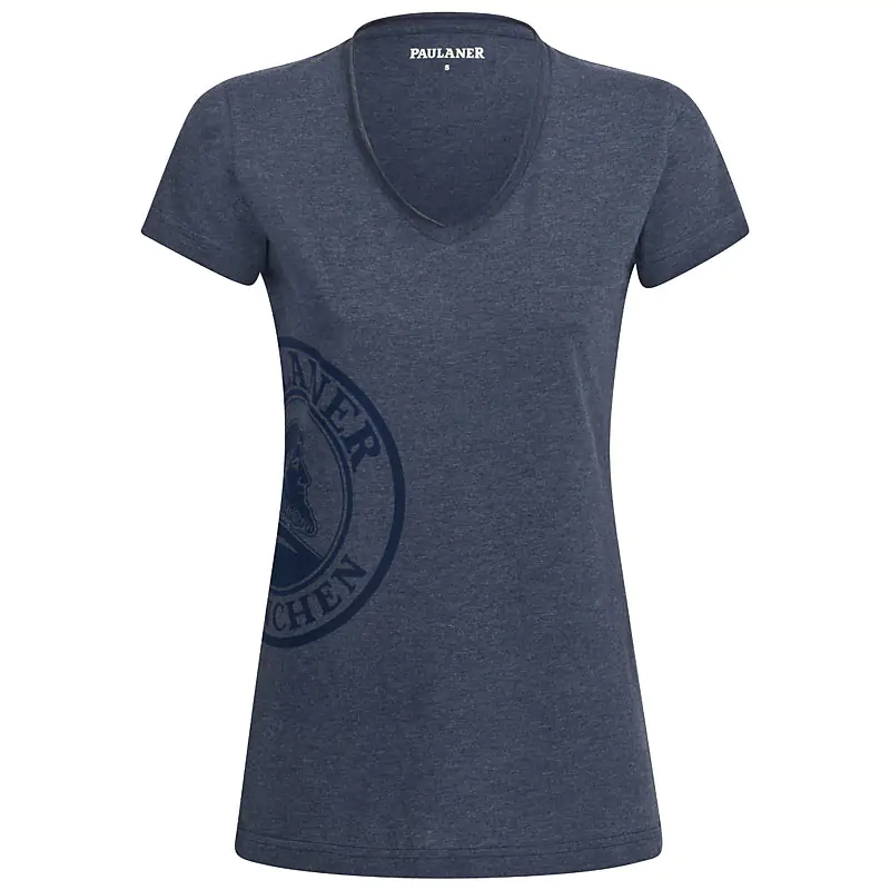 Fotoaufnahme von Werbetextilien mit Aufdruck Produktfotografie von Werbeartikel Bekleidung Paulaner Damenshirt
