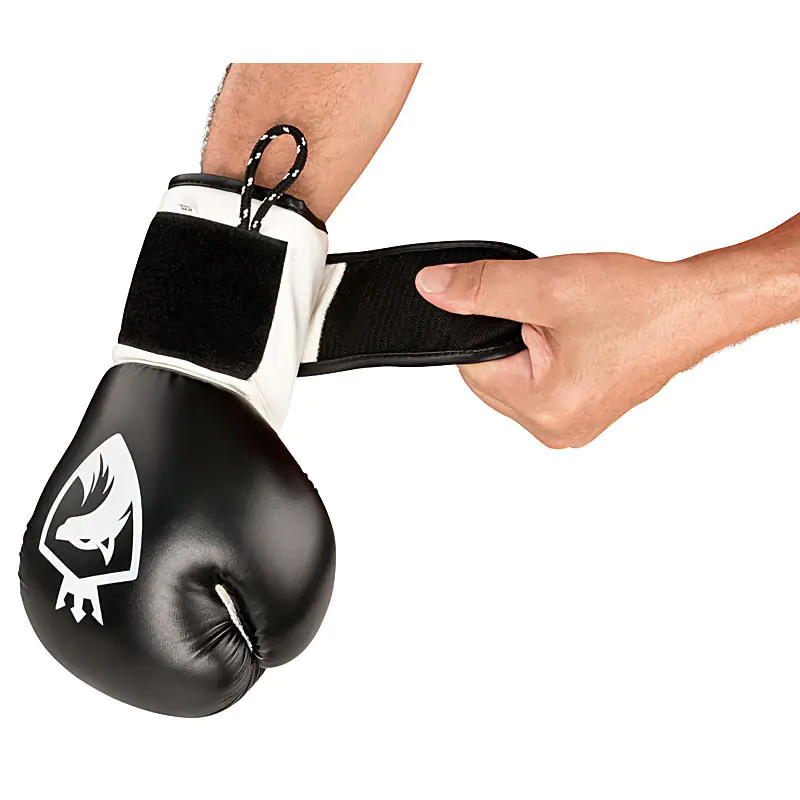 Produktfoto Sportartikel, Anwendungsfoto Boxhandschuh Produktbild, Standard-Produktfotografie Boxhandschuhe