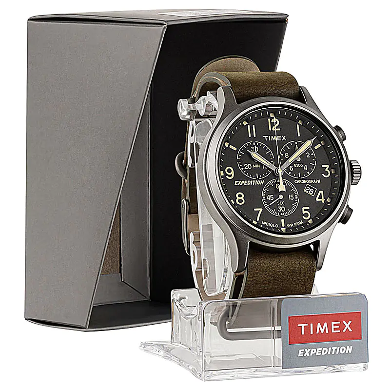 Produktfotografie in RAW-Qualität Armbanduhr Herren mit Lederarmband Geschenkbox Produktfotografie in RAW-Qualität Armbanduhr Herren mit Lederarmband Geschenkbox