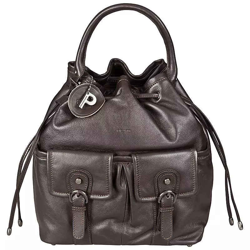 Produktfoto einer hochwertigen braunen Ledertasche mit Tragegriff Produktfoto einer hochwertigen braunen Ledertasche mit Tragegriff